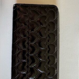 Source Unknown Glossy Black Quilted Wallet